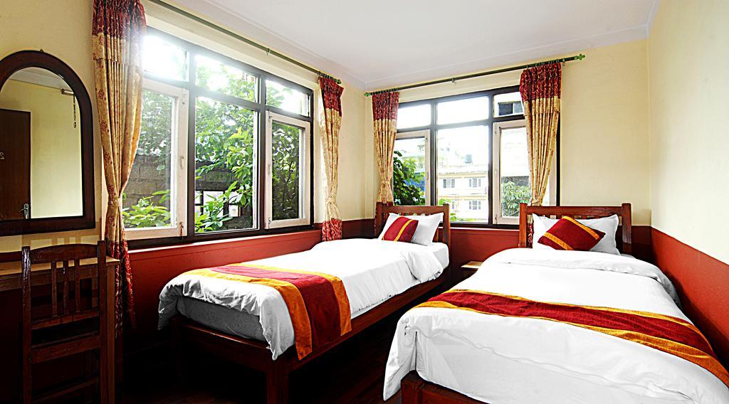 Kathmandu Garden House Hotell Exteriör bild