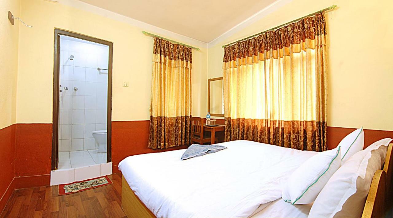 Kathmandu Garden House Hotell Exteriör bild