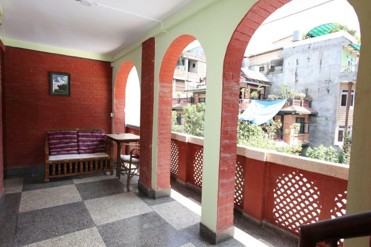 Kathmandu Garden House Hotell Exteriör bild